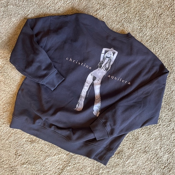 Oversized Christina Crewneck Sweater - Picture 3 of 5